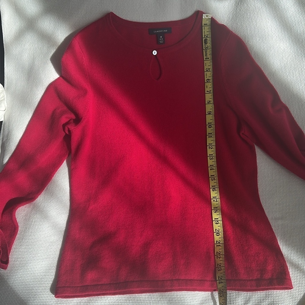 Lands' End Cashmere Sweater Sz M Magenta Cozy Soft Minimalist Keyhole Boxy Red - Picture 8 of 9